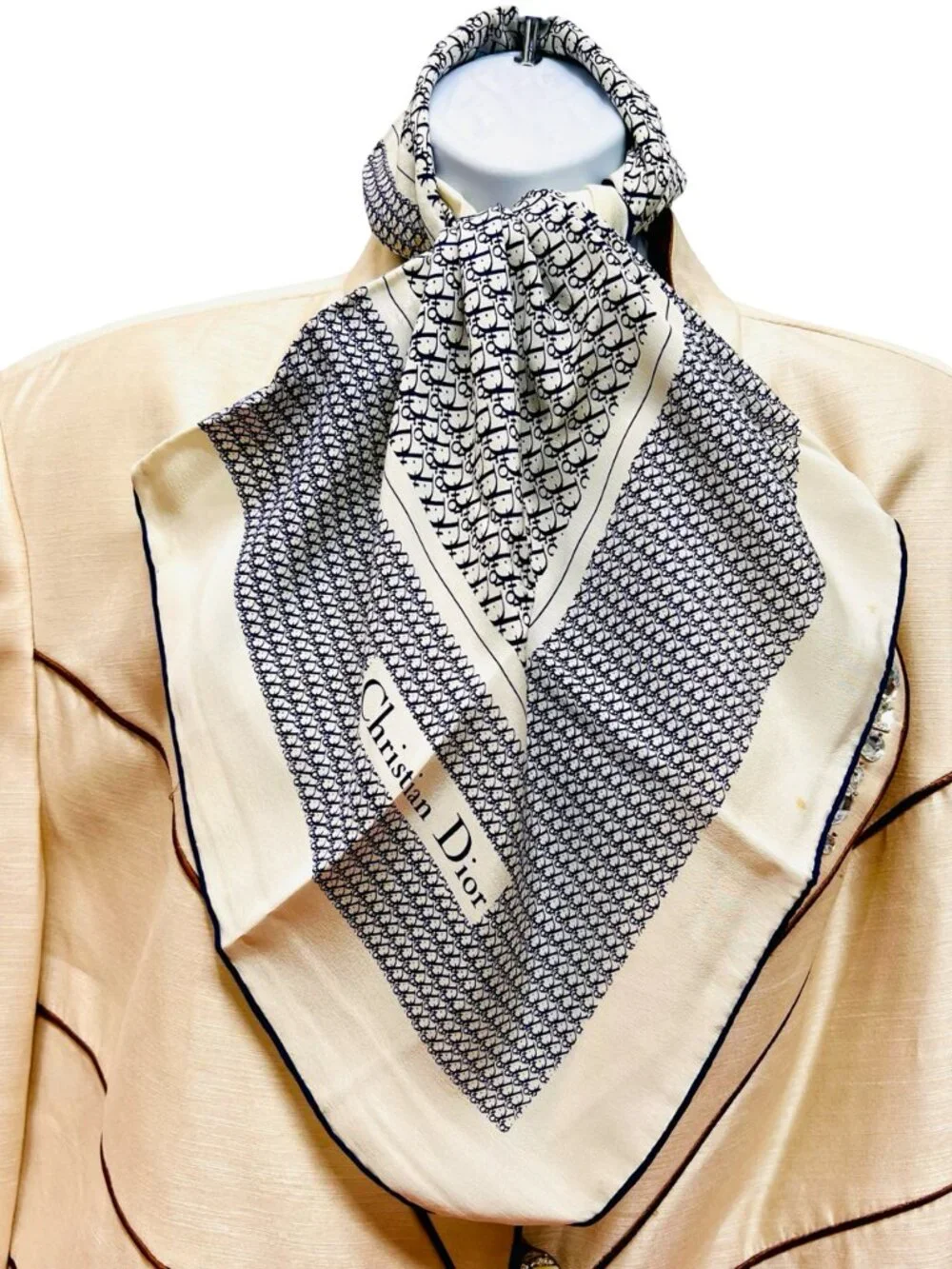 Christian Dior 100% Sil kSatin  Scarf 26" Ivery Blue Logo Printed All Over (14 - Picture 3 of 15